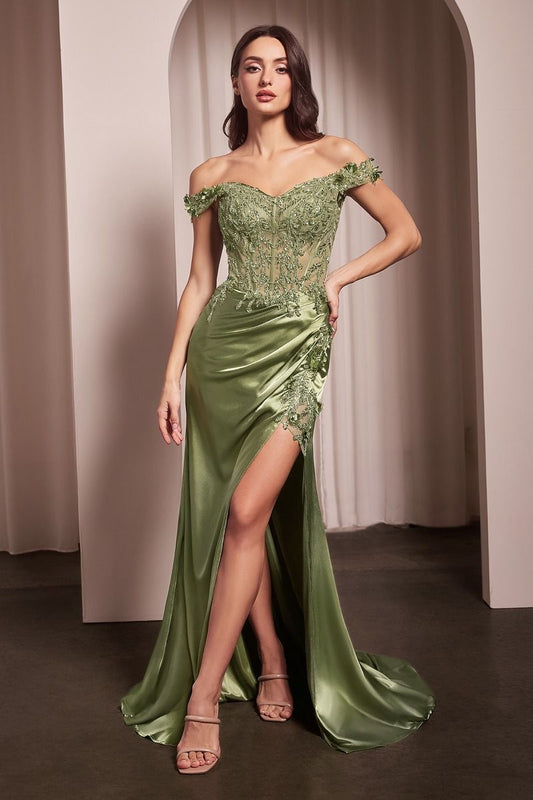 Vestido de satin con hombros descubiertos de bustier transparente con encaje y apliques florales y abertura alta adornada de detalles